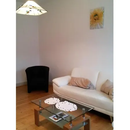 In Einem Historischen Gebaeude Mit Balkon Und Blick Auf Mosel By Interhome Daire *