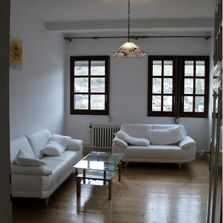Daire In Einem Historischen Gebaeude Mit Balkon Und Blick Auf Mosel By Interhome Zell an der Mosel