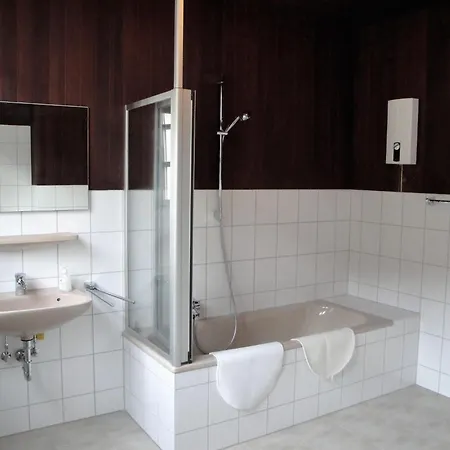 In Einem Historischen Gebaeude Mit Balkon Und Blick Auf Mosel By Interhome Apartmán