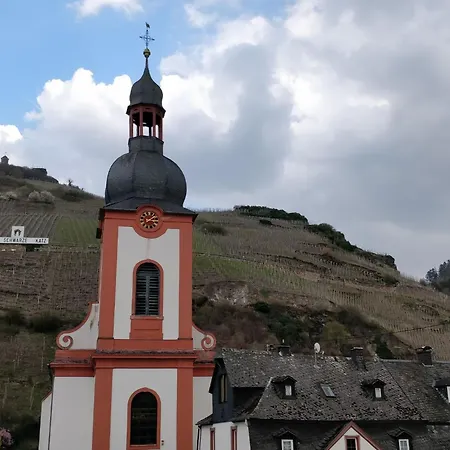 Apartmán In Einem Historischen Gebaeude Mit Balkon Und Blick Auf Mosel By Interhome