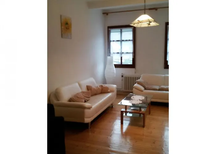 Daire In Einem Historischen Gebaeude Mit Balkon Und Blick Auf Mosel By Interhome Zell an der Mosel