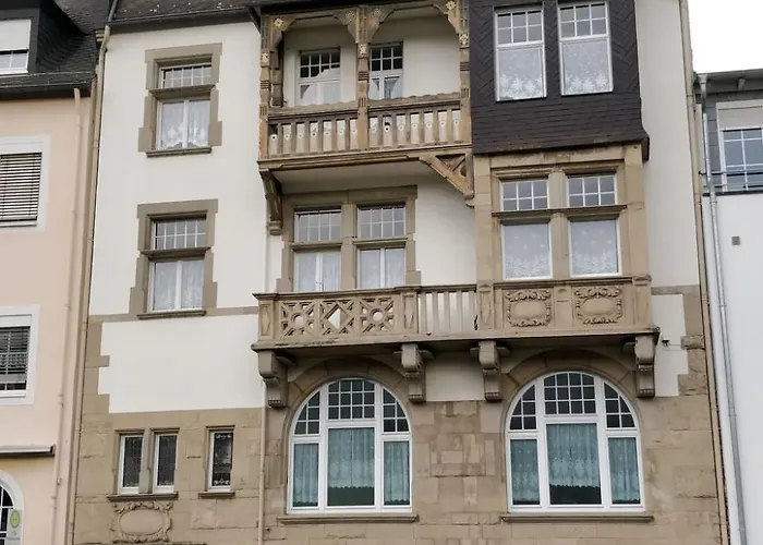 In Einem Historischen Gebaeude Mit Balkon Und Blick Auf Mosel By Interhome Daire *
