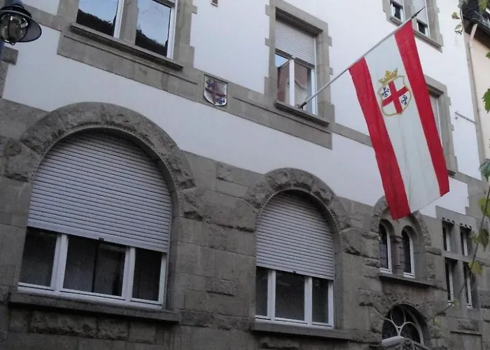 Daire In Einem Historischen Gebaeude Mit Balkon Und Blick Auf Mosel By Interhome